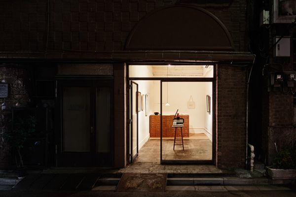 Yoshiyuki Morioka: A Single Room with a Single Book – Morioka Shoten, 2015–